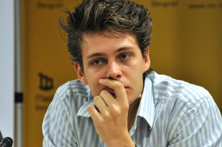 米洛斯·比柯维奇